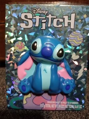 Disney Stitch Eyeshadow Pallet & Vynil Sticker